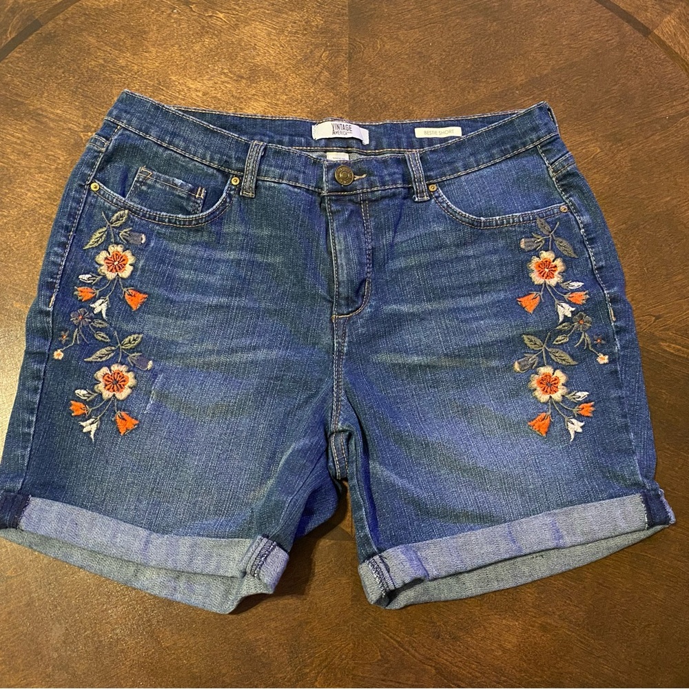 Vintage America Floral Shorts Sz 8